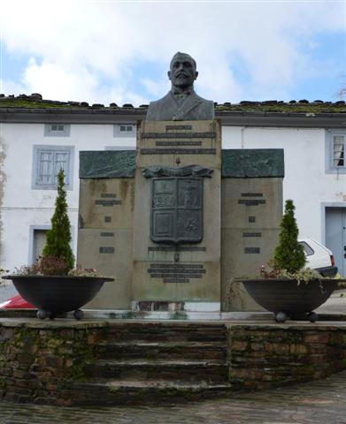 Monumento Manuel Lombardero